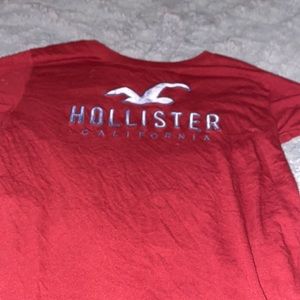 small hollister tee